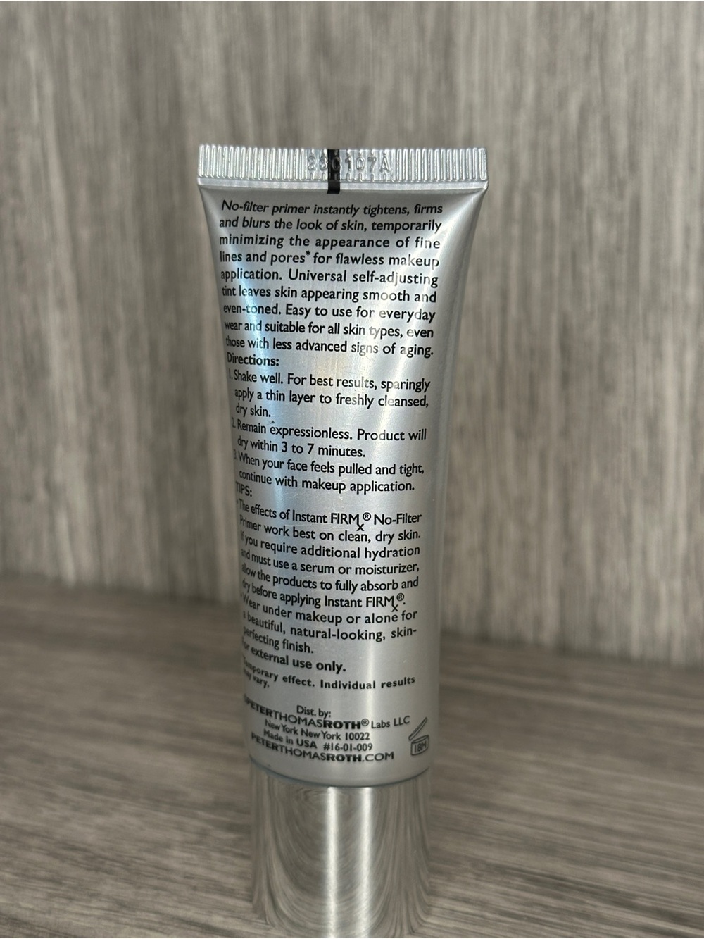 Peter Thomas Roth Instant Firmx No-Filter Prime - Picture 2 of 3